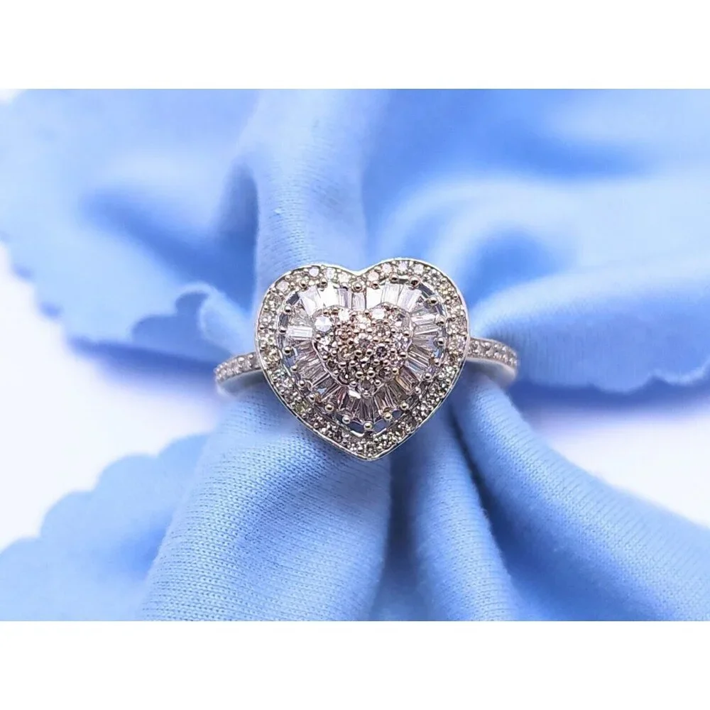 Unique 14K Karat Solid White Gold Designer Ladies Heart Diamond Ring - Size 7.25